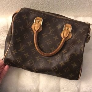 Louis Vuitton Speedy