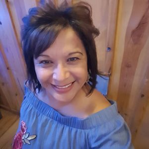 Meet your Posher, Christina