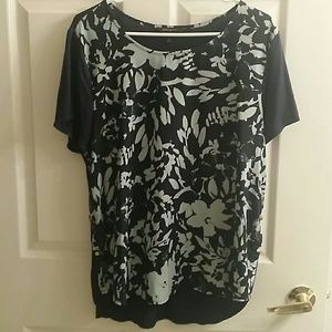 Banana Republic Navy Blue & Lime Green Top Sz X Banana Republic Navy Blue & Lime Green Top Sz X