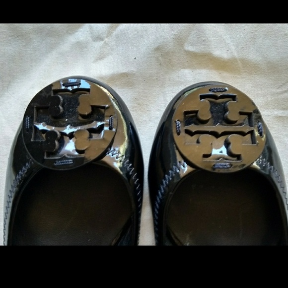 HP 3x! 🎉 Tory Burch Patent Leather Reva Flats - Picture 2 of 5