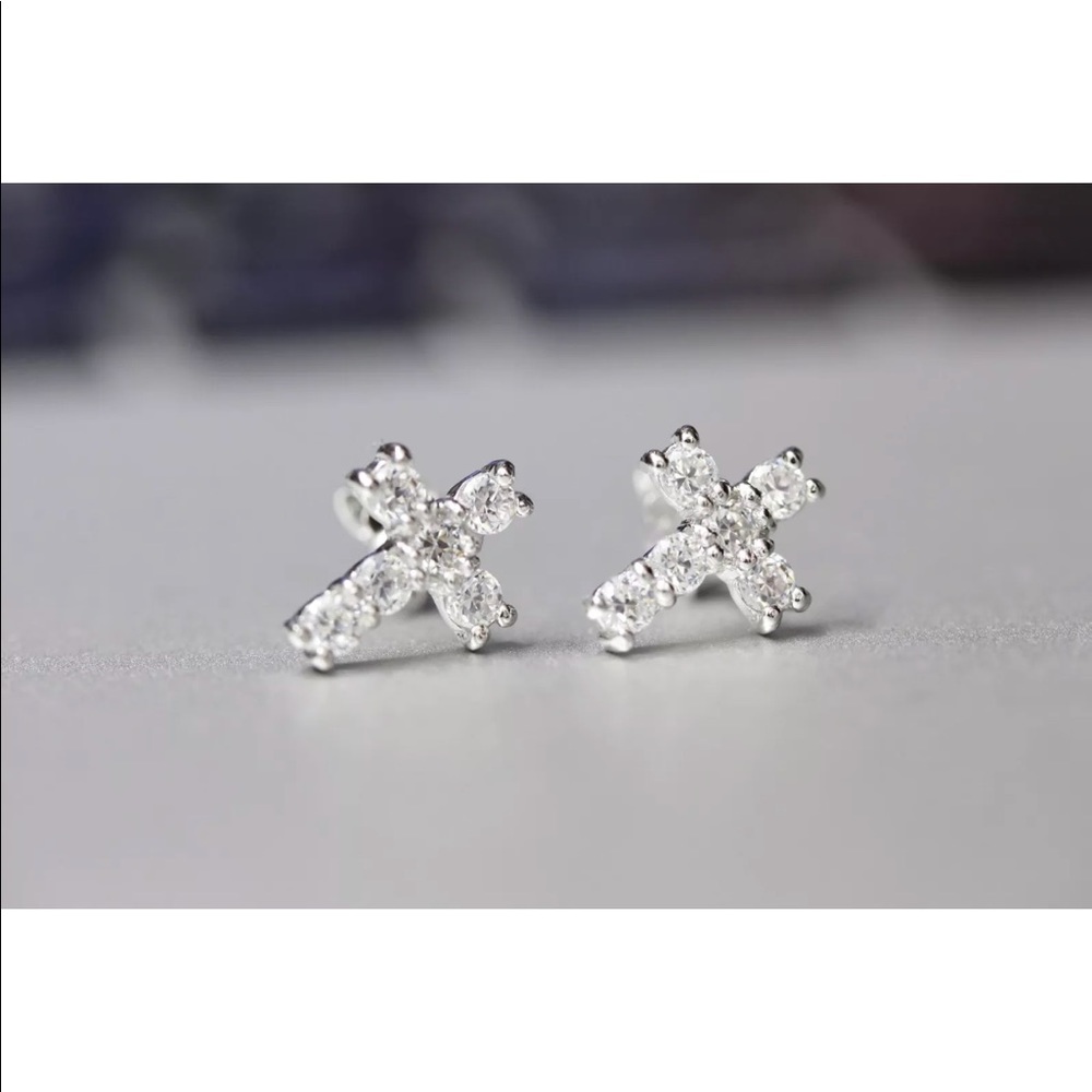 Brand new sliver ear ring great gift 🎁 - Picture 4 of 4