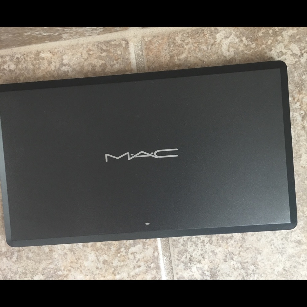Mac Blush Palette