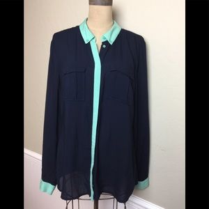 Anthropologie contrast trim button front shirt Anthropologie contrast trim button front shirt