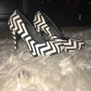 Chevron heels