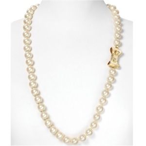 ♠️kate spade♠️ moon river long pearl necklace ♠️kate spade♠️ moon river long pearl necklace