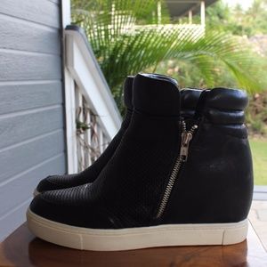 Wedge sneaker | Street style