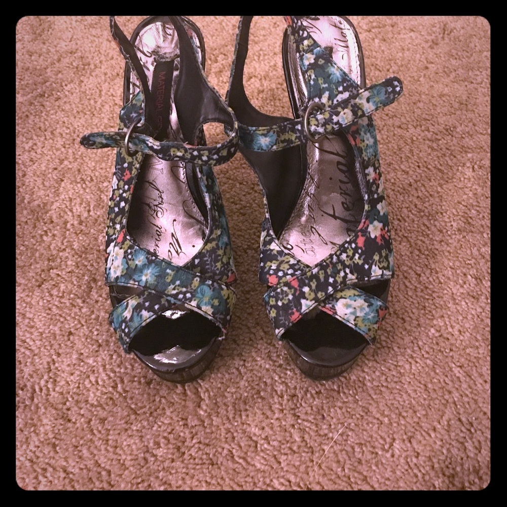 Material Girl Blue and Black Heels. Size 7.5