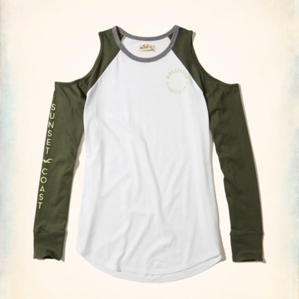 🔥New Cold Shoulder Graphic Tee