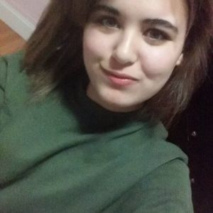 Meet your Posher, Khadija