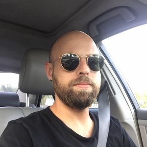 Meet your Posher, Liran