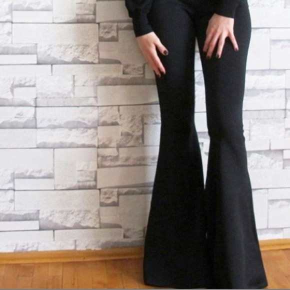 Flare Leg Leggings - Picture 2 of 5