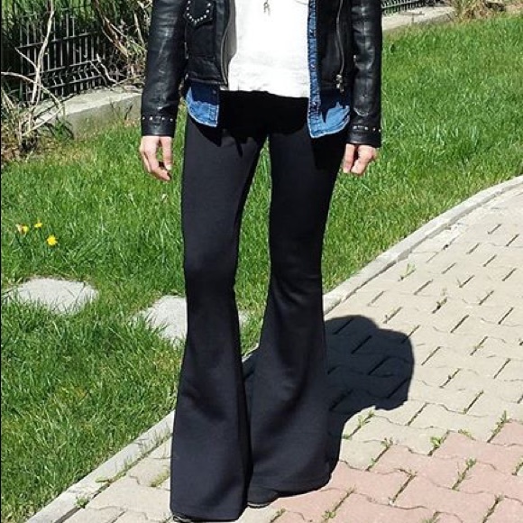 Flare Leg Leggings - Picture 4 of 5