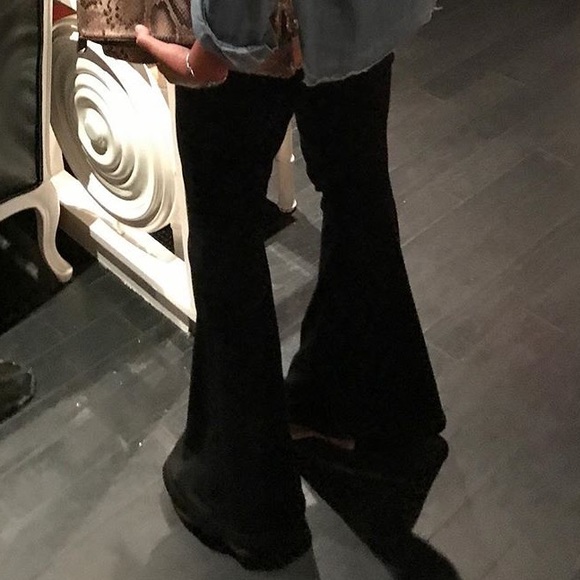 Flare Leg Leggings - Picture 5 of 5