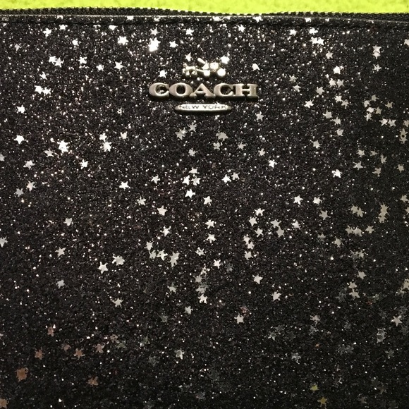 ❤️SOLD❤️COACH black glitter star wristlet - Picture 3 of 5