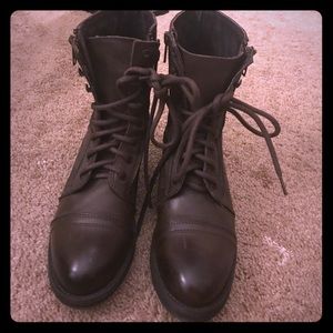Steve Madden Brown Combat Boots. Like New. 7.5