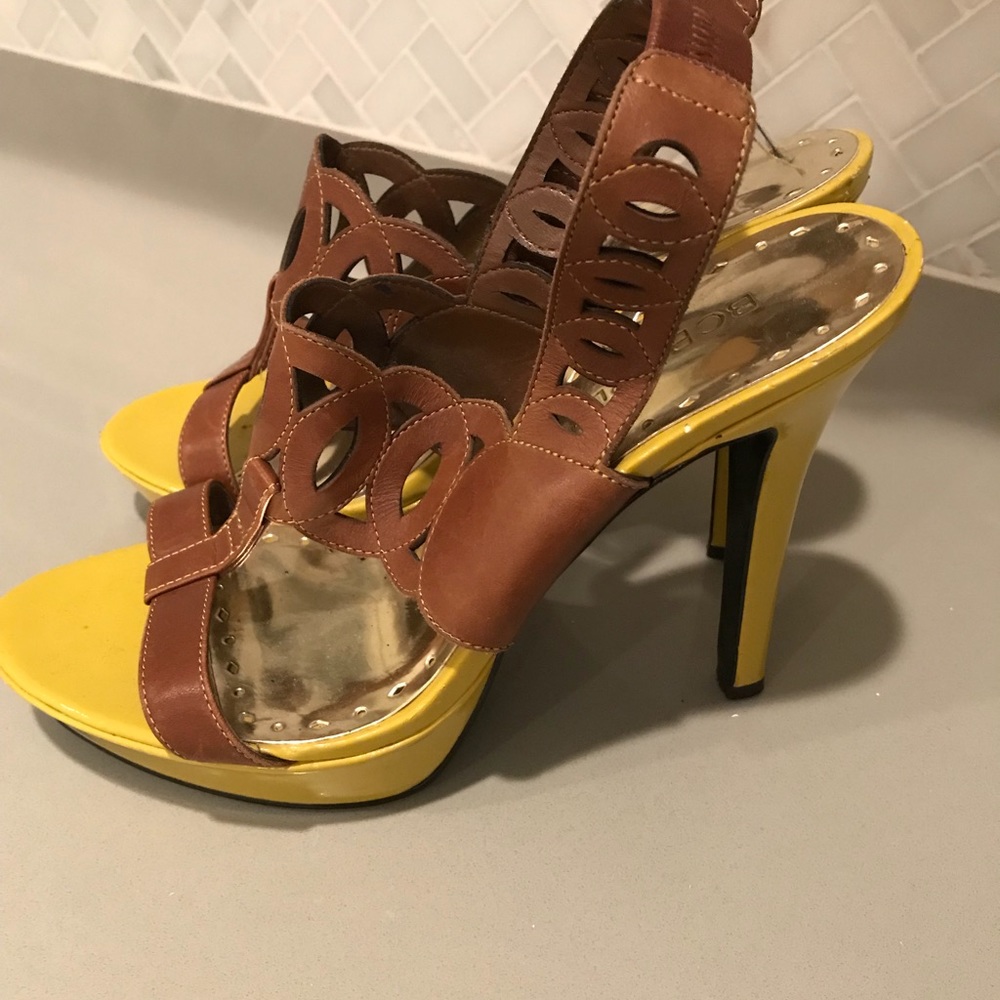 BCBG Pumps/Sandals