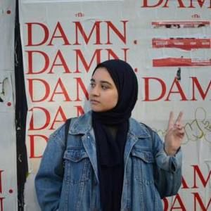 Meet your Posher, Mona