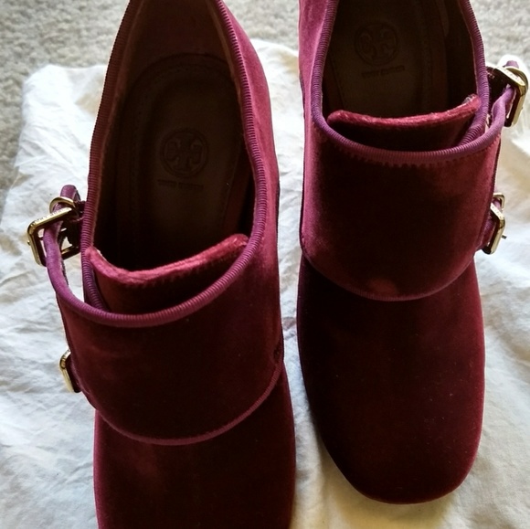 SOLD: HP (3.19.2018) -- Tory Burch Carley Bootie - Picture 2 of 5