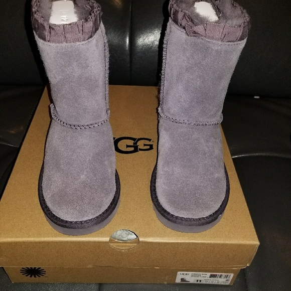 UGG Other - Ugg boots t