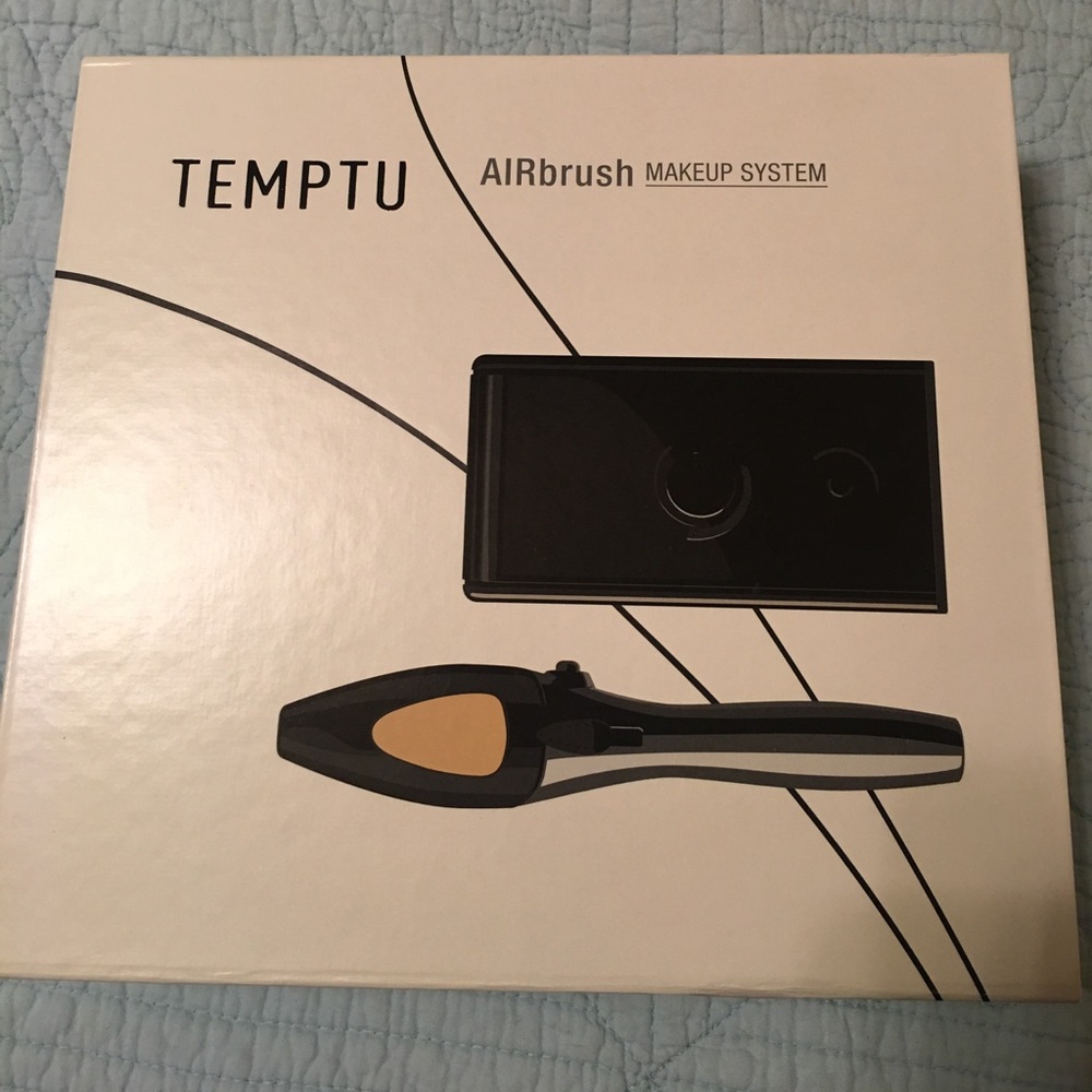 BRAND NEW Airbrush makeup system