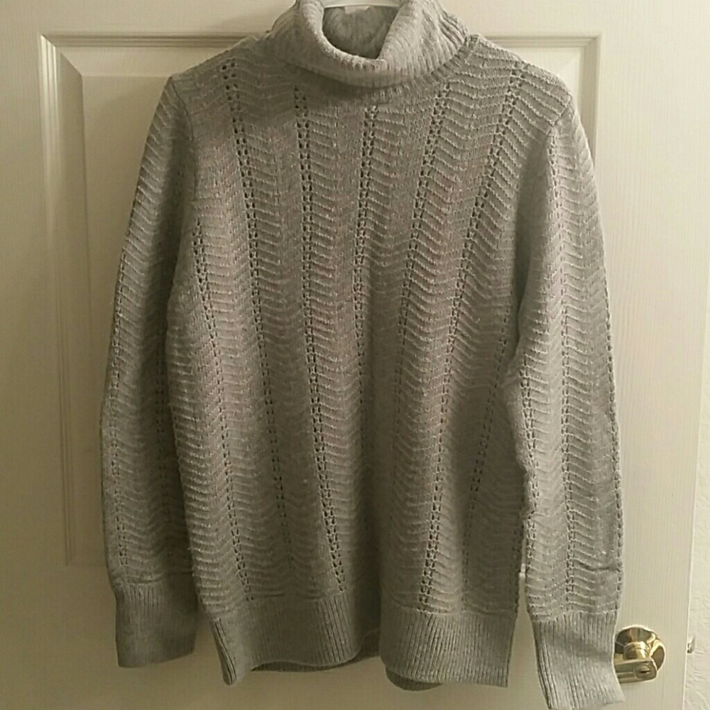 LOFT NWT Gray Turtleneck Sweater Size Large