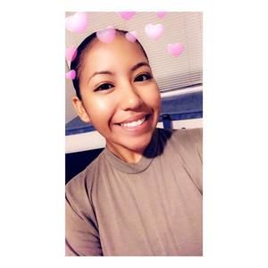 Meet your Posher, Esmeralda