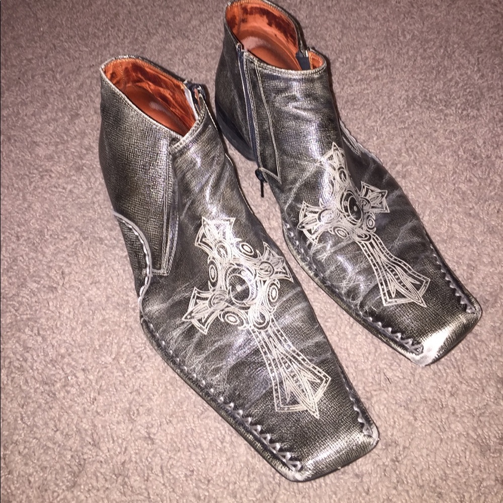 Robert Wayne Buckle shoes