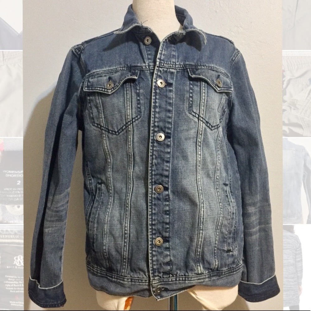 🎉Sold!🎉 Rock and Republic Denim Jacket Sz S - Picture 1 of 4