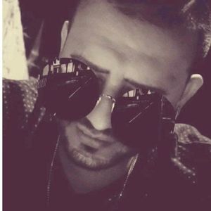 Meet your Posher, Luis