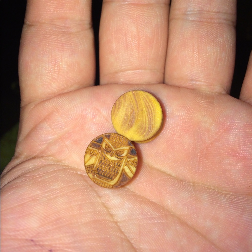 Owl plugs