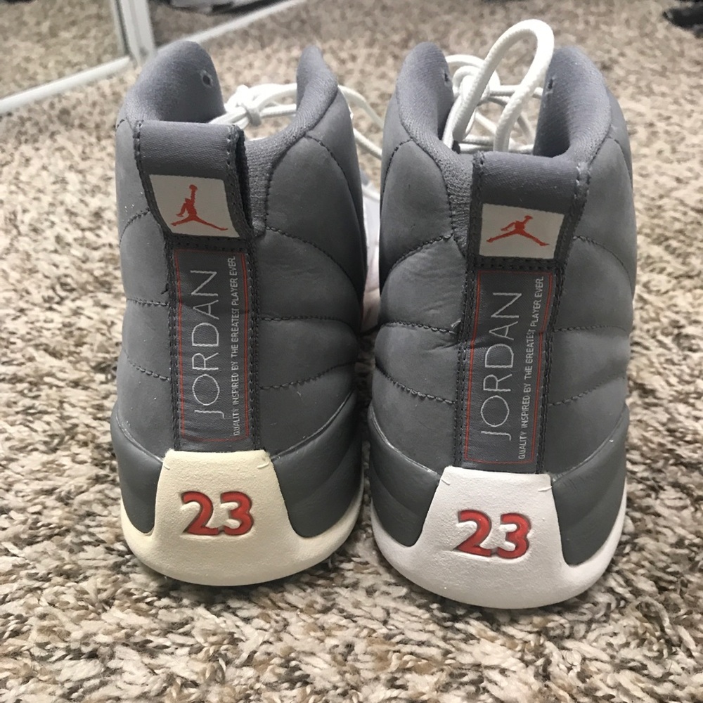 Air Jordan Retro 12 - Picture 4 of 8