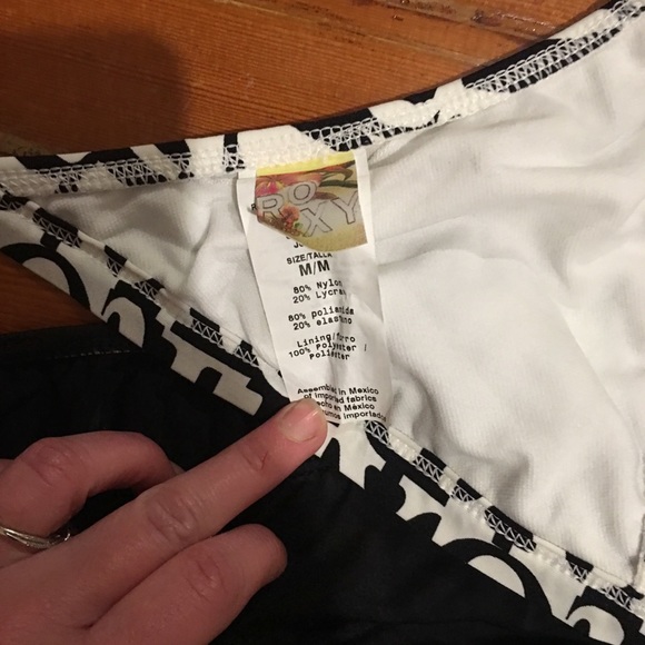 Bathing suits - Picture 4 of 8