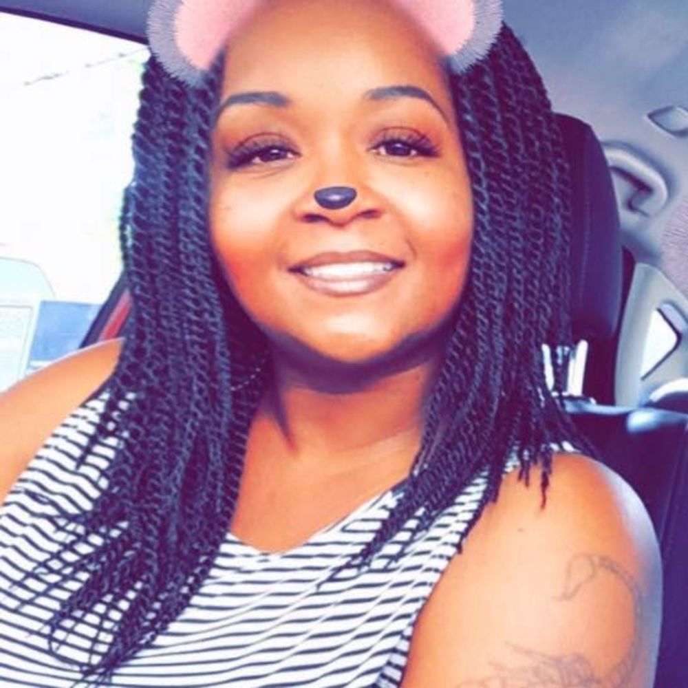 Meet your Posher, Tania