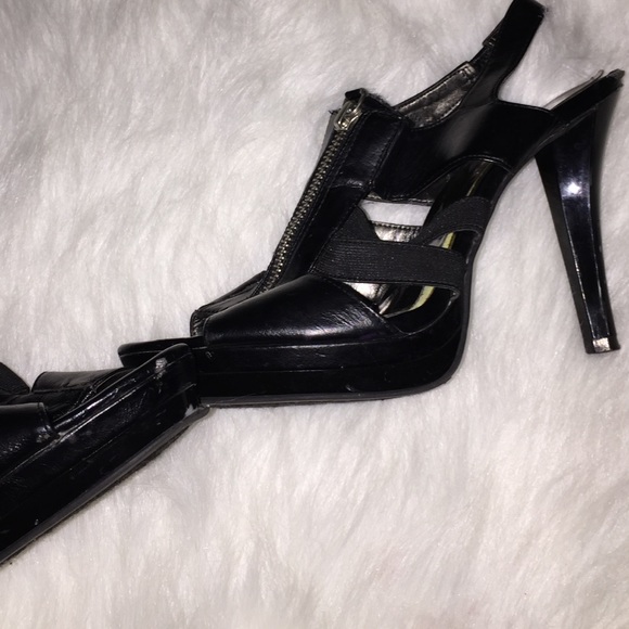 Carlos Santana black heels with zipper - Picture 5 of 7