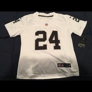 Woman’s Marshawn Lynch Jersey