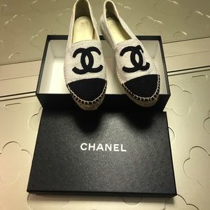 CHANEL Espadrilles