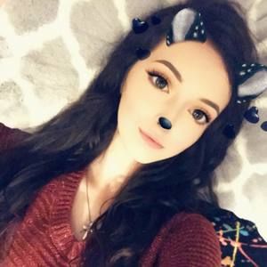 Meet your Posher, Alexis