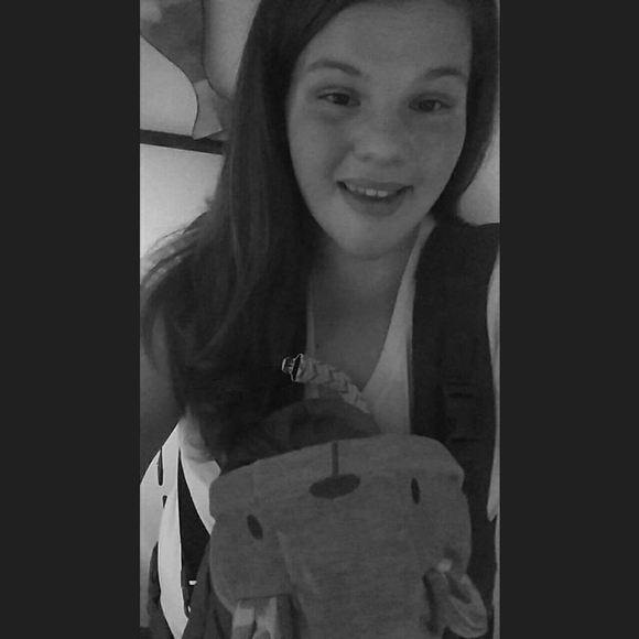 Meet your Posher, Delora - Picture 1 of 1