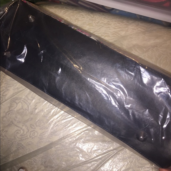 Tokidoki x Hello Kitty large tote - Picture 3 of 5