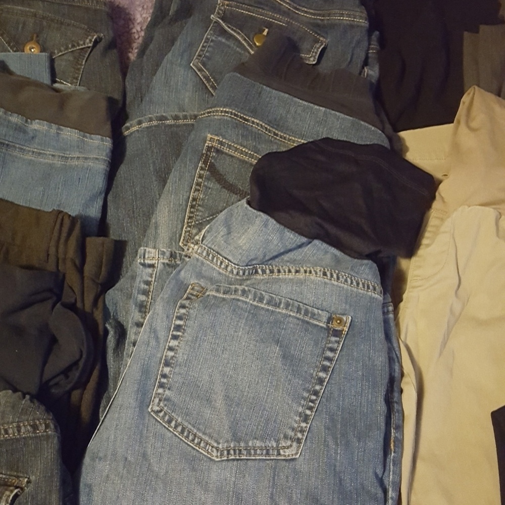 🍁 Reserved 🍁Maternity pants lot