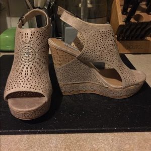 Brand new, size 7, cork colored wedges