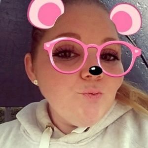 Meet your Posher, Melonie