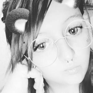 Meet your Posher, Kristina