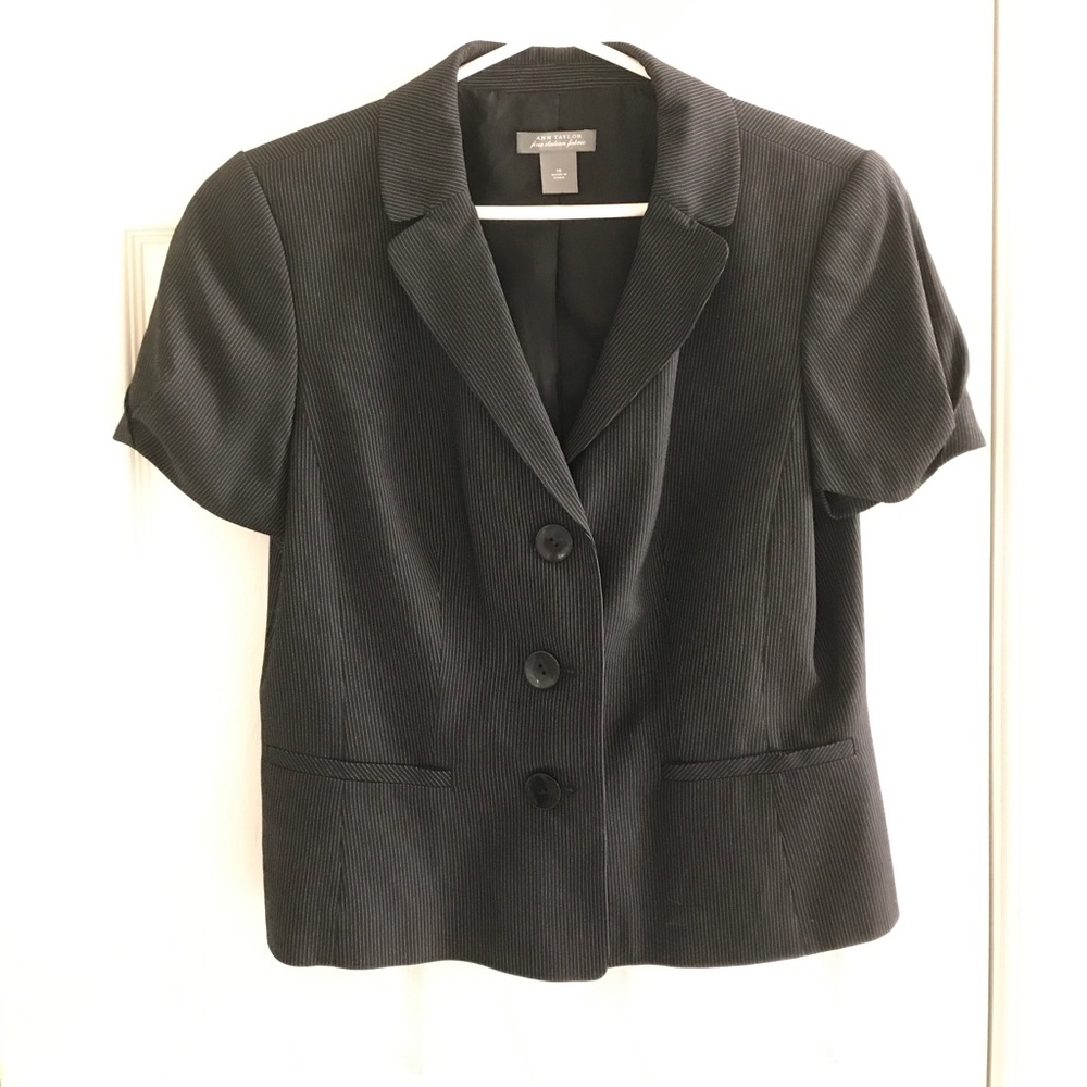 Ann Taylor size 10 charcoal pin stripped blazer