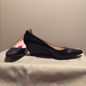 NINE WEST LEATHER WEDGE