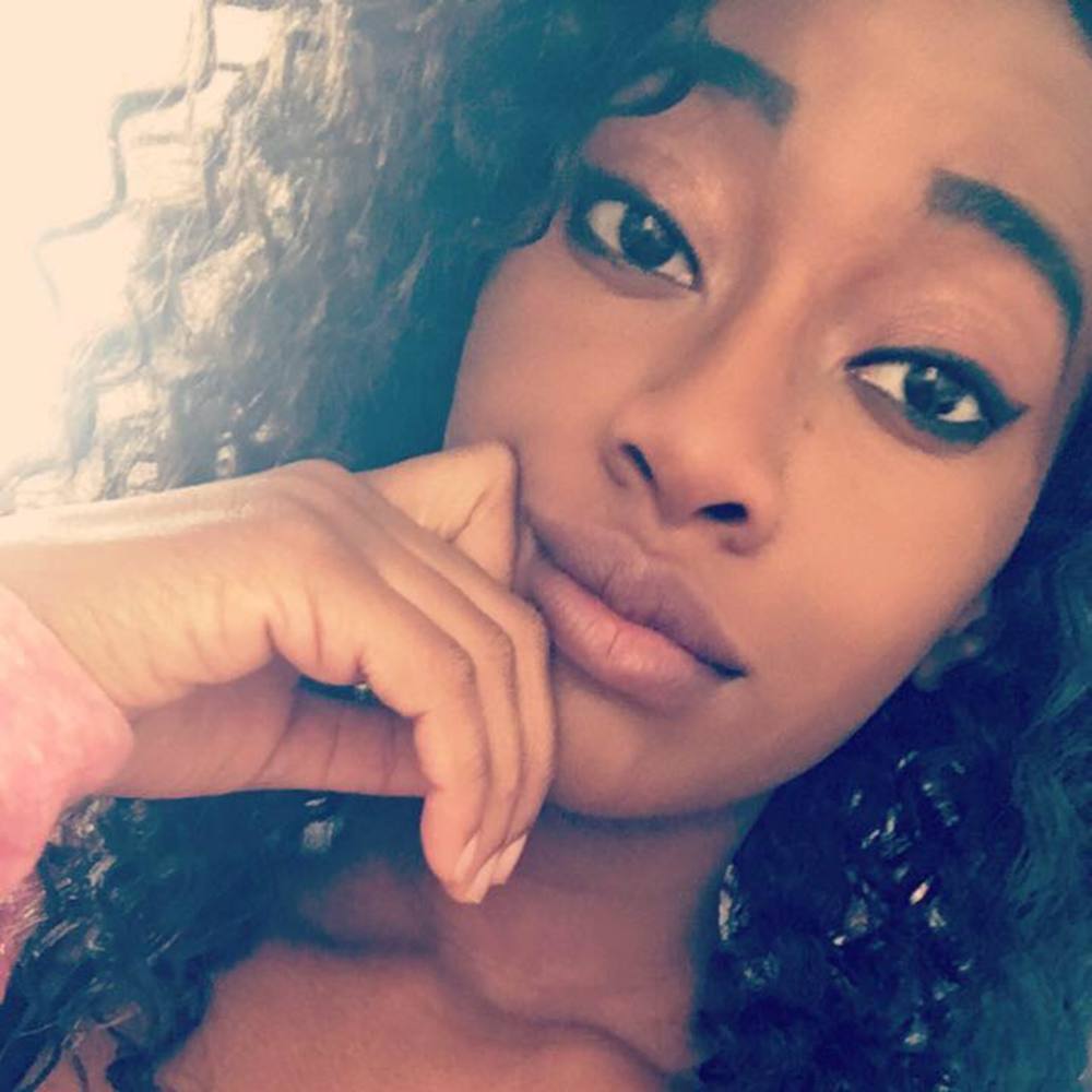 Meet your Posher, Kiana