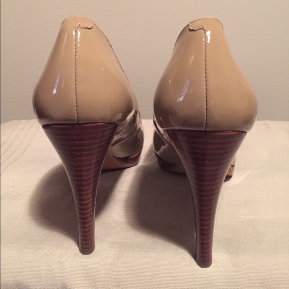 GUESS Nude Patent Leather Heels - Picture 4 of 4