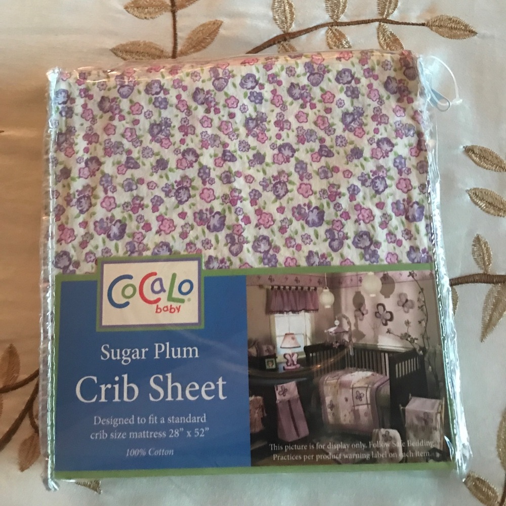 Sugar plum crib sheet