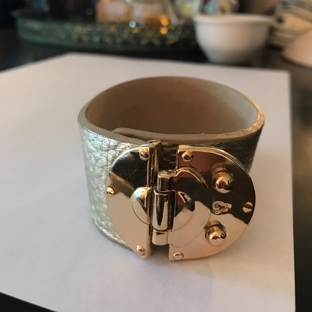 Gold leather bracelet!