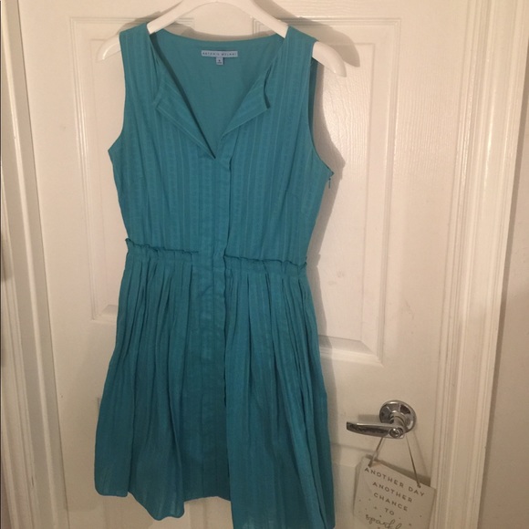 ANTONIO Melani Green Dress 👗 - Picture 1 of 5